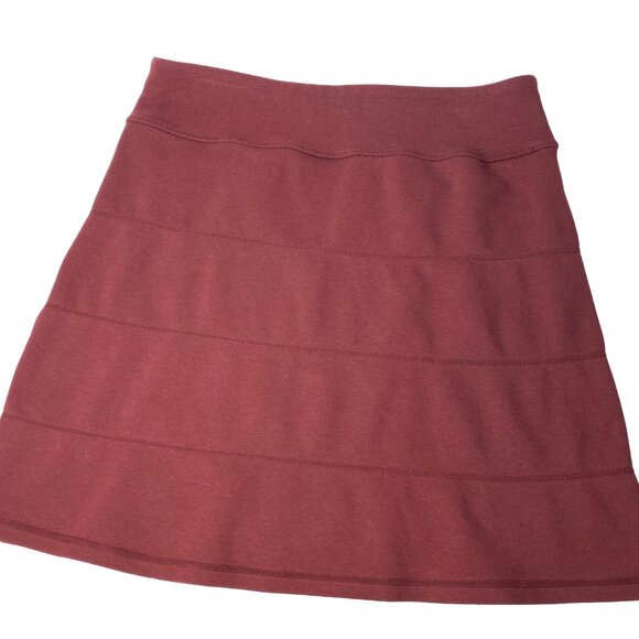 Athleta Womens Burgundy red Textured above knee Skirt Size 8 stretch comfy - Picture 3 of 6